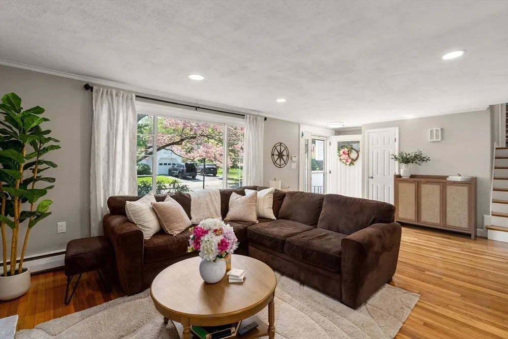 1 Deroma Rd, Boston, MA 02132