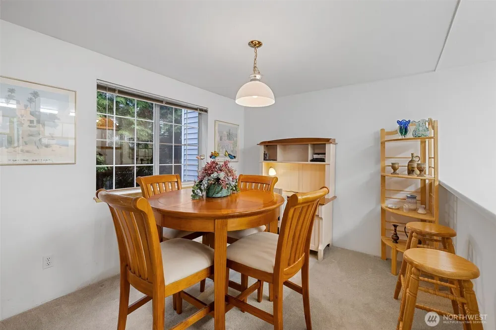 7453 Newcastle Golf Club Rd, Newcastle, WA 98059