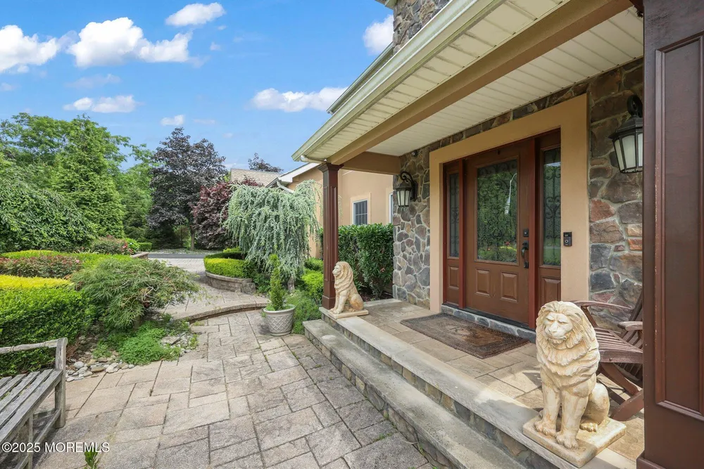 4 White Pines Way, Freehold, NJ 07728