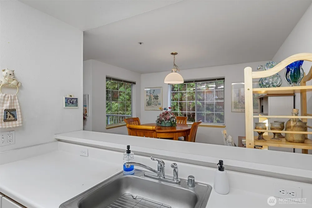 7453 Newcastle Golf Club Rd, Newcastle, WA 98059