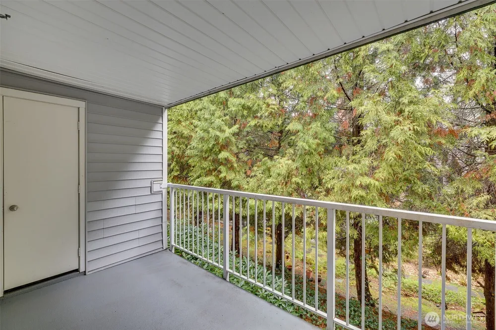 7453 Newcastle Golf Club Rd, Newcastle, WA 98059