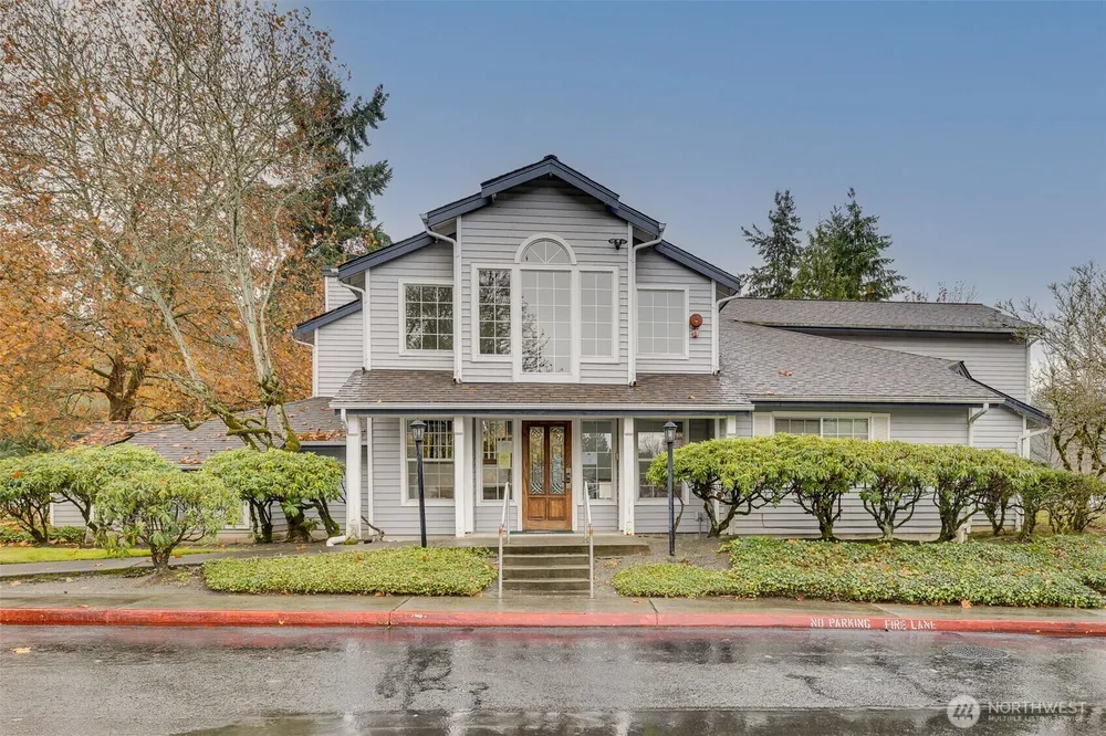7453 Newcastle Golf Club Rd, Newcastle, WA 98059