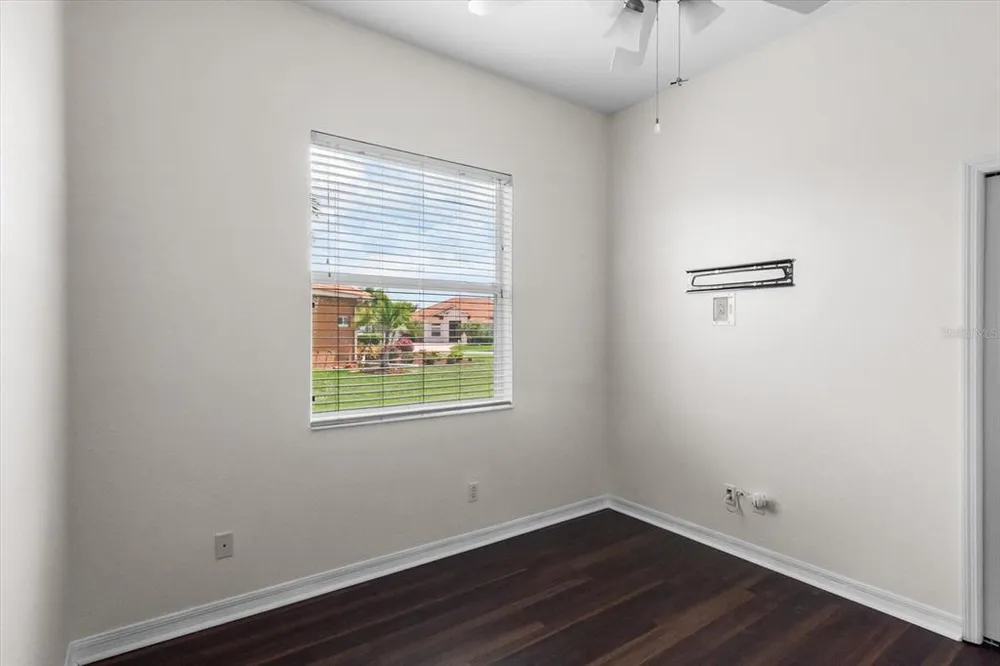 7020 74th Street Circle E, Bradenton, FL 34203