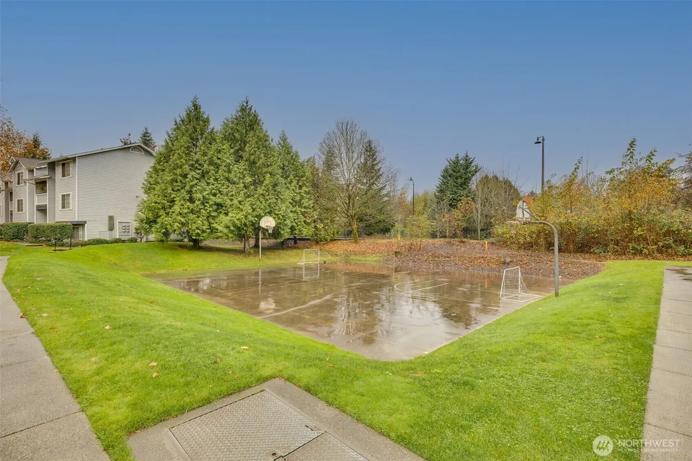 7453 Newcastle Golf Club Rd, Newcastle, WA 98059