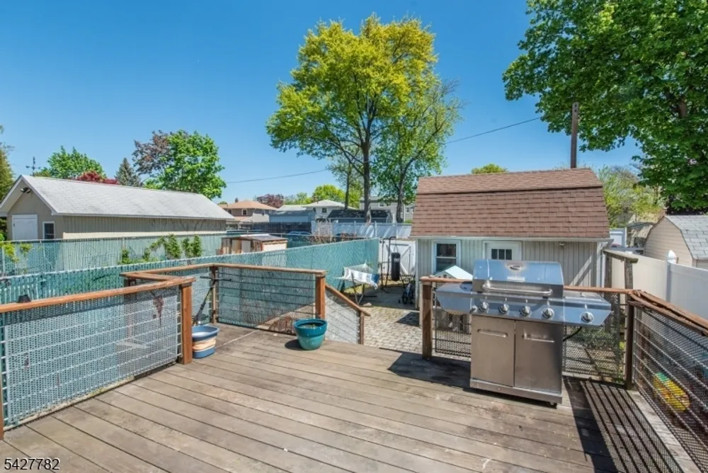 107 Sheridan Ave, Roselle Park, NJ 07204