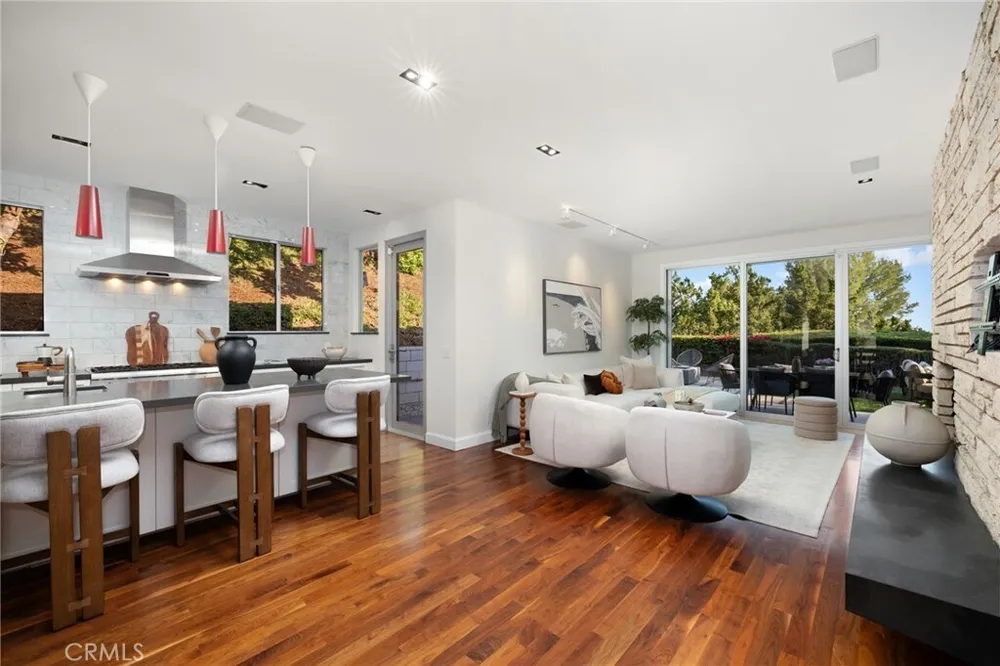 598 Camillo Rd, Sierra Madre, CA 91024