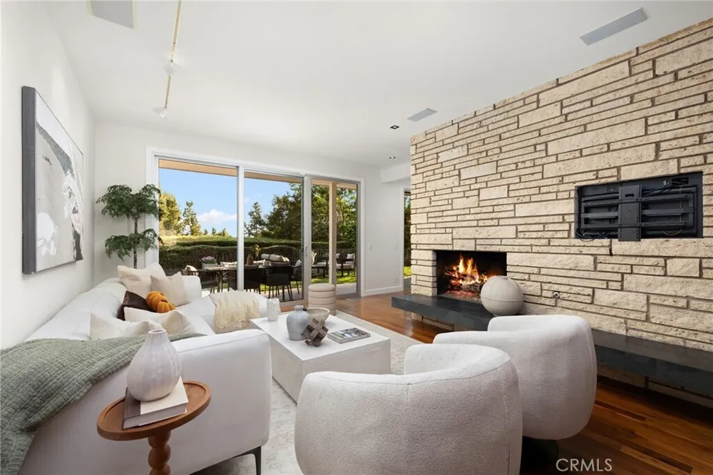 598 Camillo Rd, Sierra Madre, CA 91024