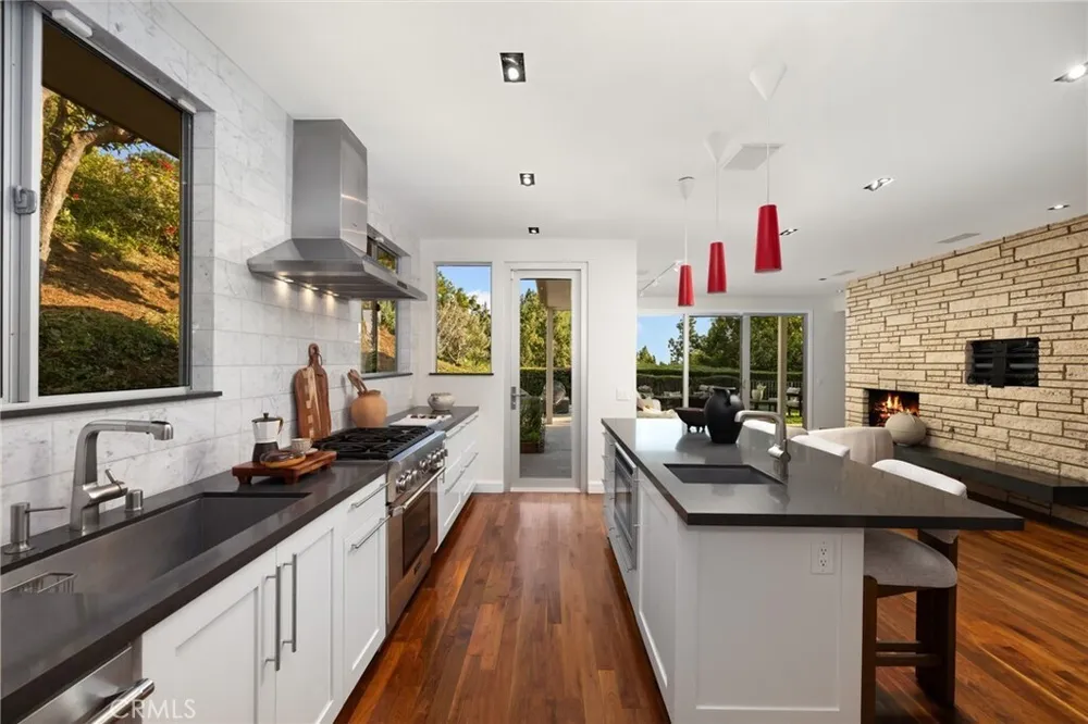 598 Camillo Rd, Sierra Madre, CA 91024