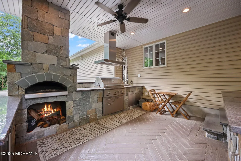 4 White Pines Way, Freehold, NJ 07728