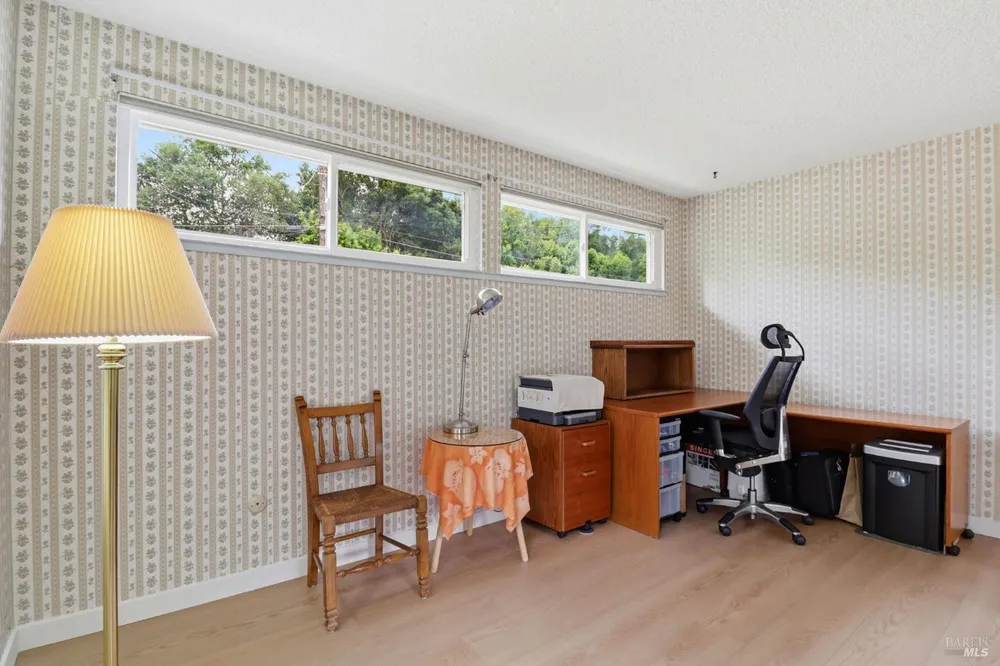 240 Marin Oaks Dr, Novato, CA 94949