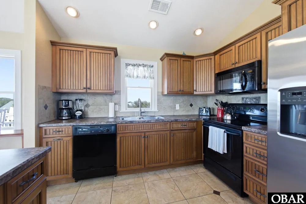 100 Canvasback Dr, Duck, NC 27949