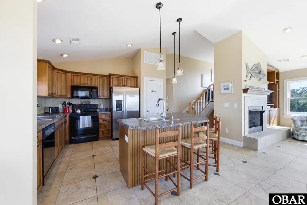 100 Canvasback Dr, Duck, NC 27949