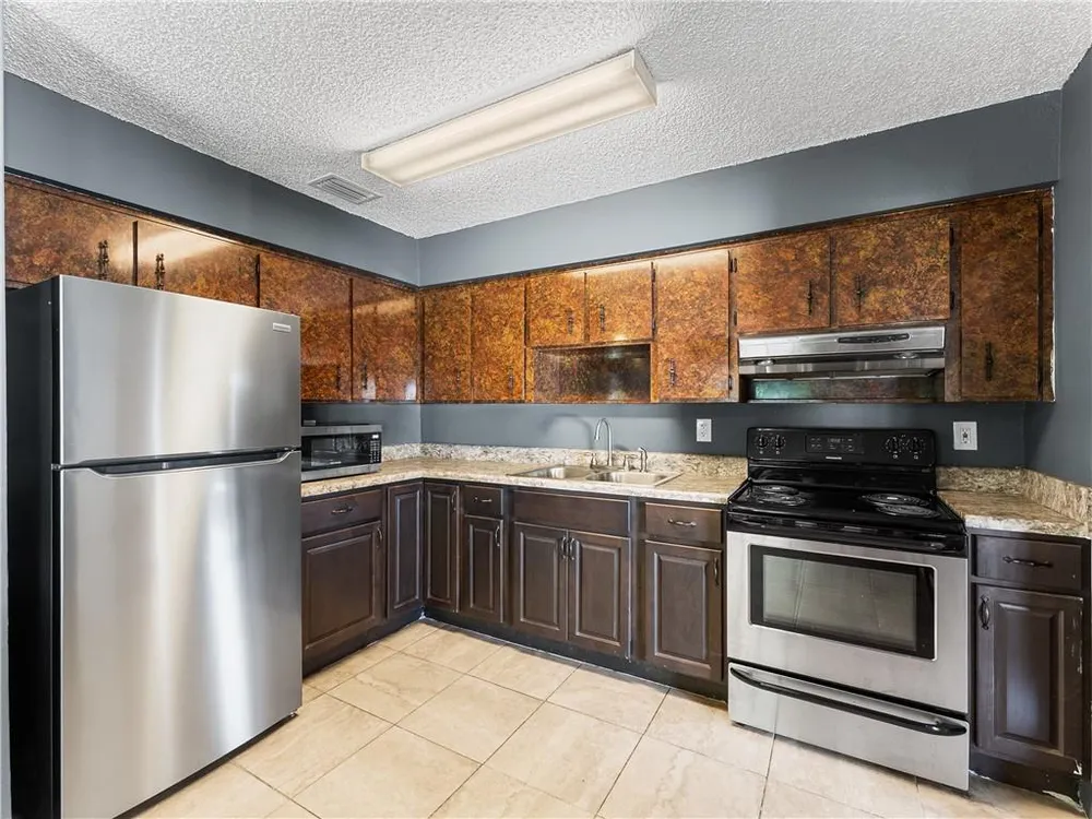 304 8th Ave SW, Vero Beach, FL 32962