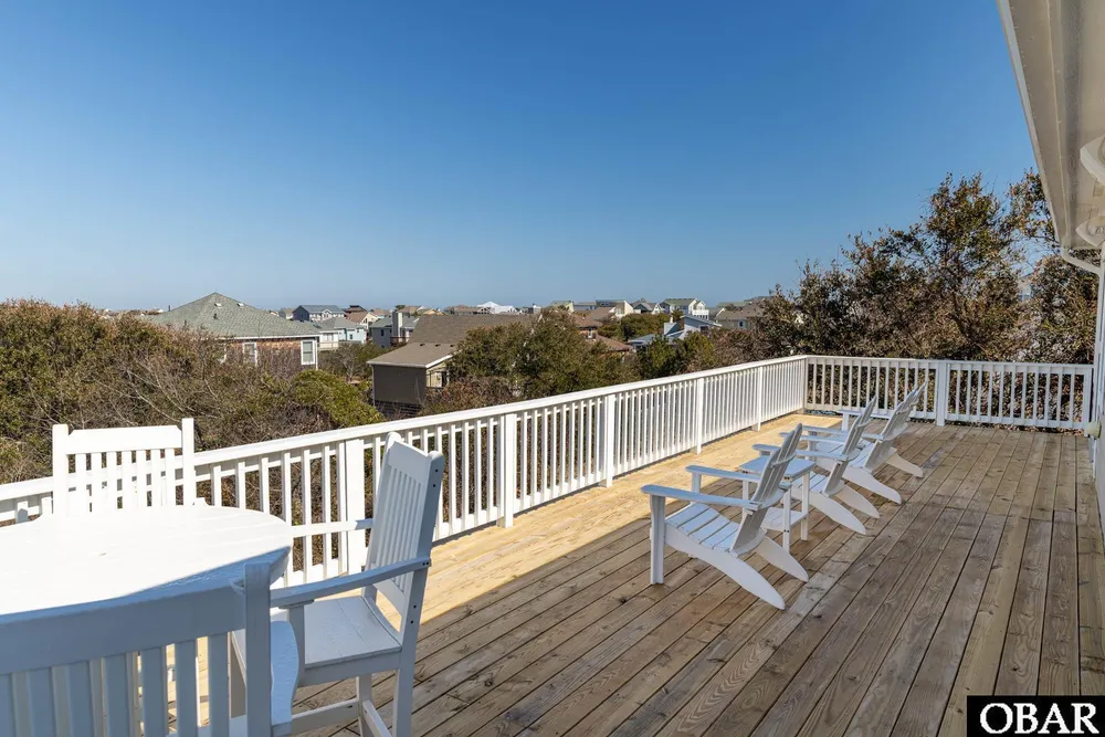 100 Canvasback Dr, Duck, NC 27949