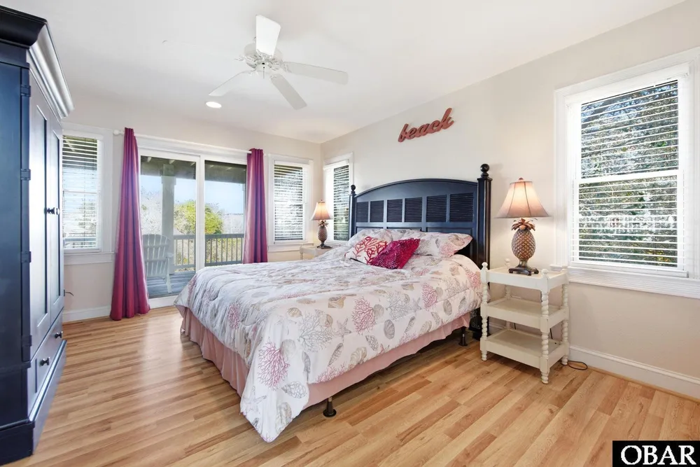100 Canvasback Dr, Duck, NC 27949