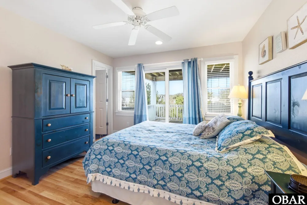 100 Canvasback Dr, Duck, NC 27949