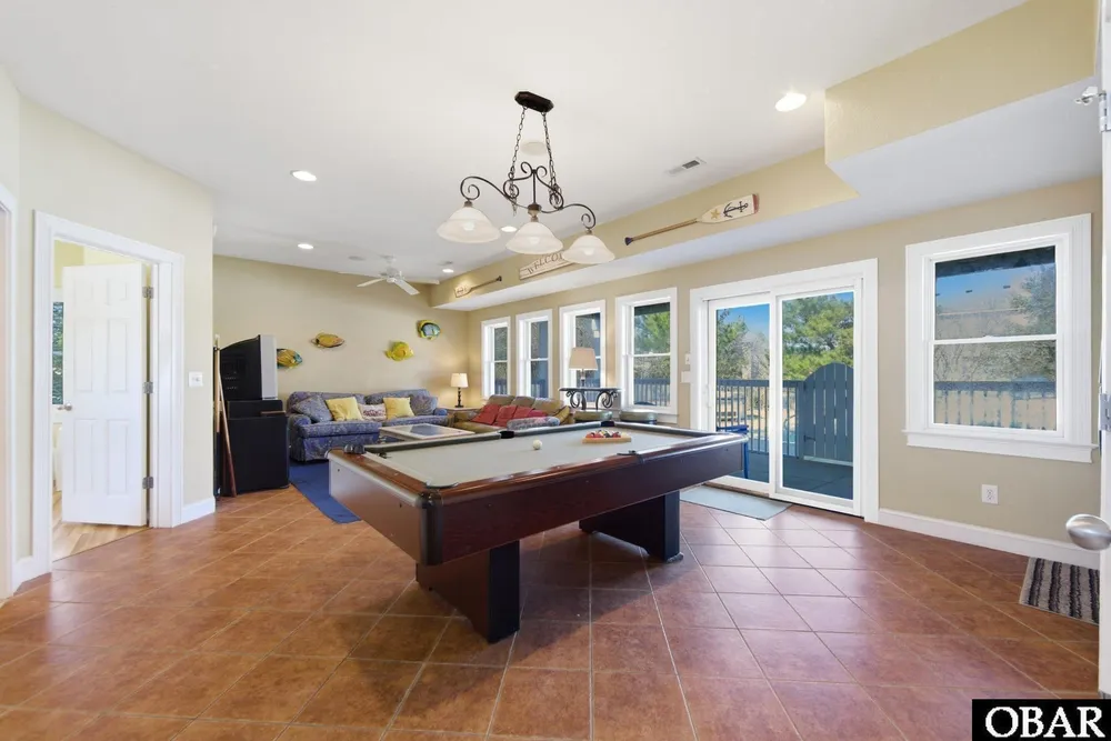 100 Canvasback Dr, Duck, NC 27949