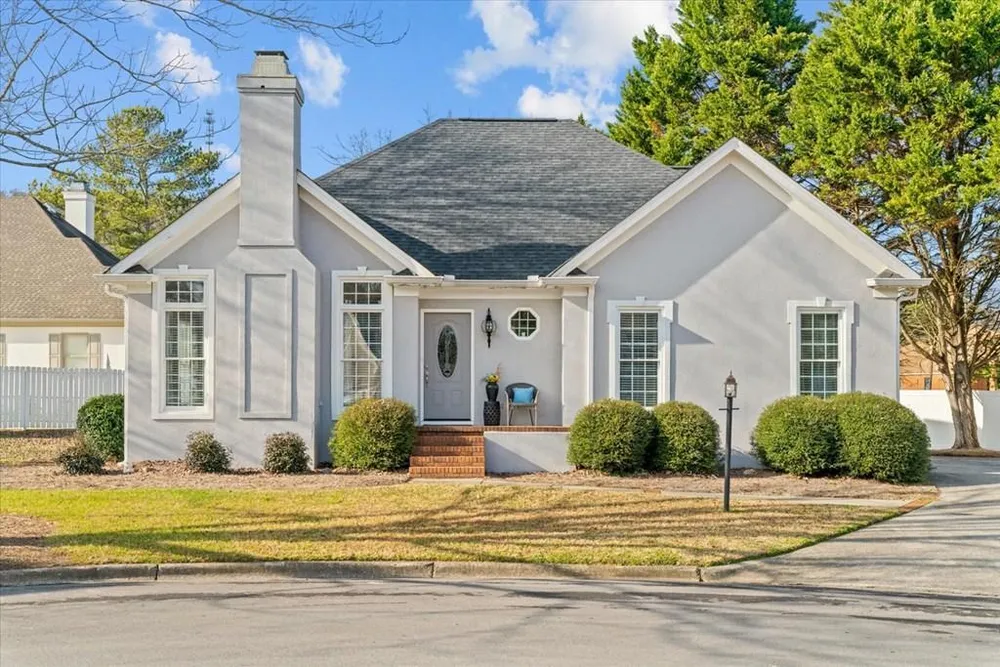 1908 Fairfield Dr, Dalton, GA 30720