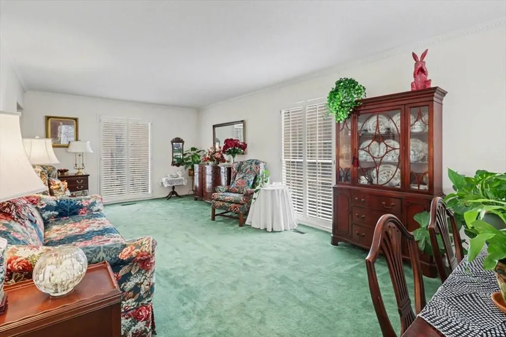 203 Auburn Dr, Dalton, GA 30720