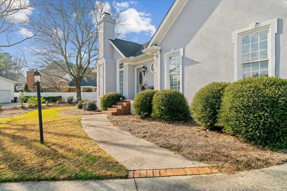 1908 Fairfield Dr, Dalton, GA 30720