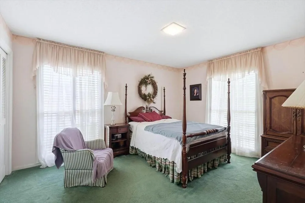 203 Auburn Dr, Dalton, GA 30720