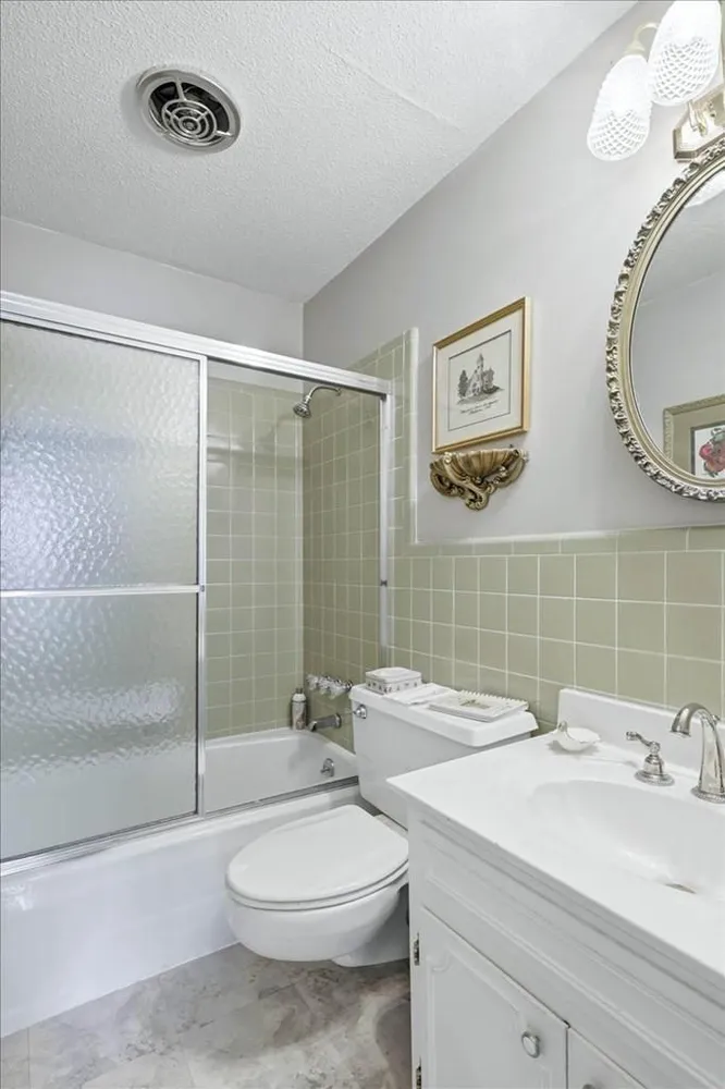 203 Auburn Dr, Dalton, GA 30720