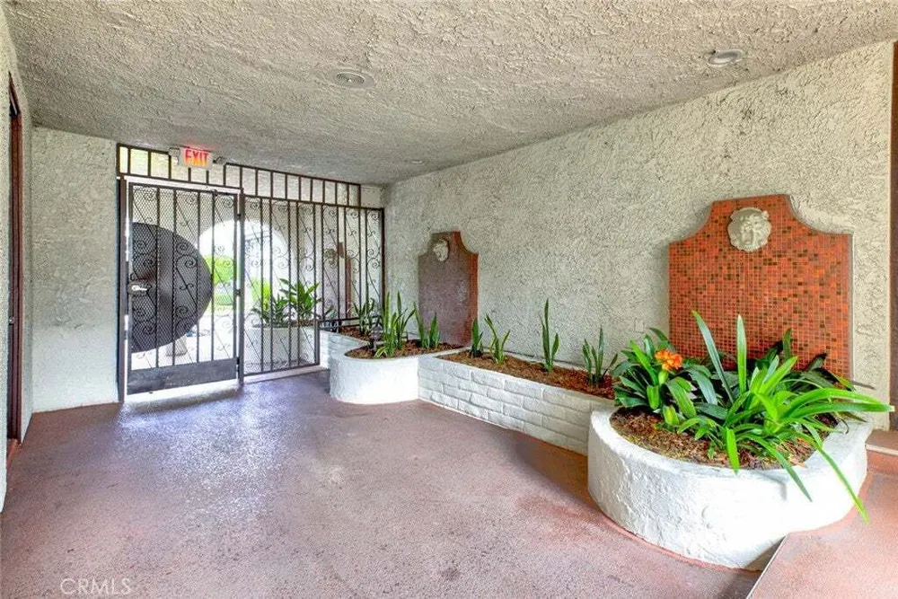 5334 Lindley Ave, Encino, CA 91316