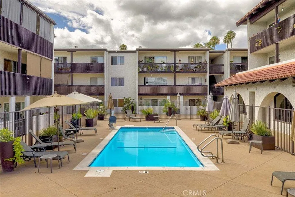 5334 Lindley Ave, Encino, CA 91316
