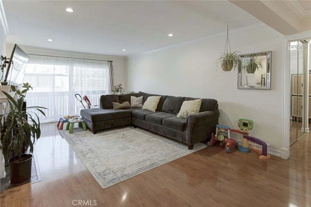 5334 Lindley Ave, Encino, CA 91316