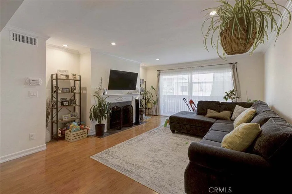 5334 Lindley Ave, Encino, CA 91316