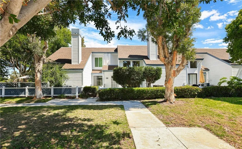 446 Fallingstar, Irvine, CA 92614