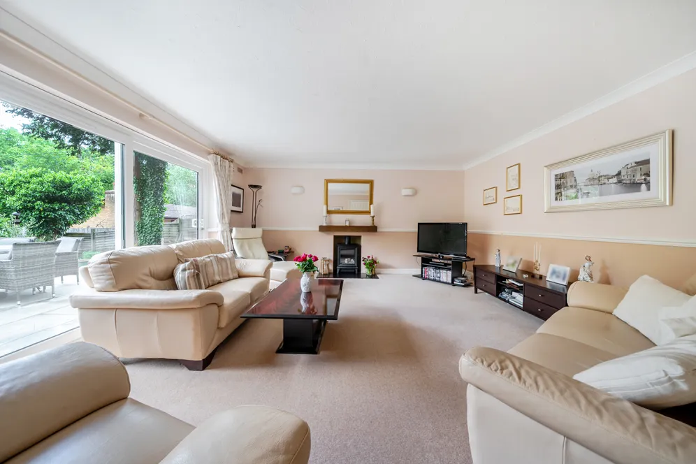Stonehill Road, Headley Down, GU35 photo 4