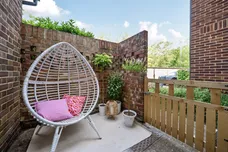 Station Approach, Esher, KT10 photo 17