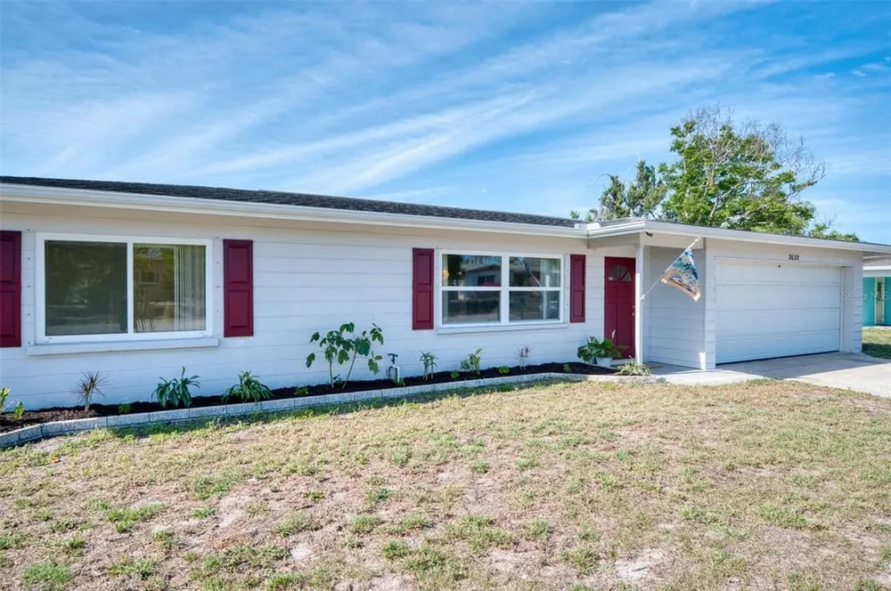 2632 Sunnyside St, Sarasota, FL 34239