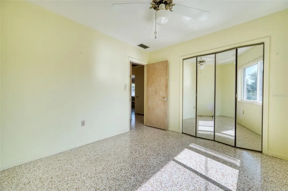 2632 Sunnyside St, Sarasota, FL 34239