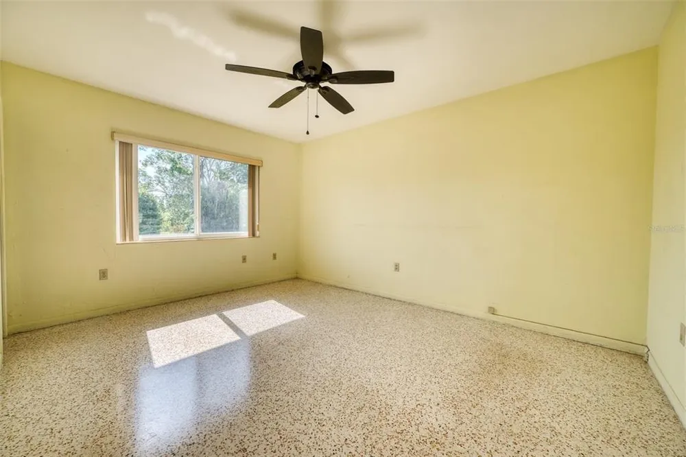2632 Sunnyside St, Sarasota, FL 34239