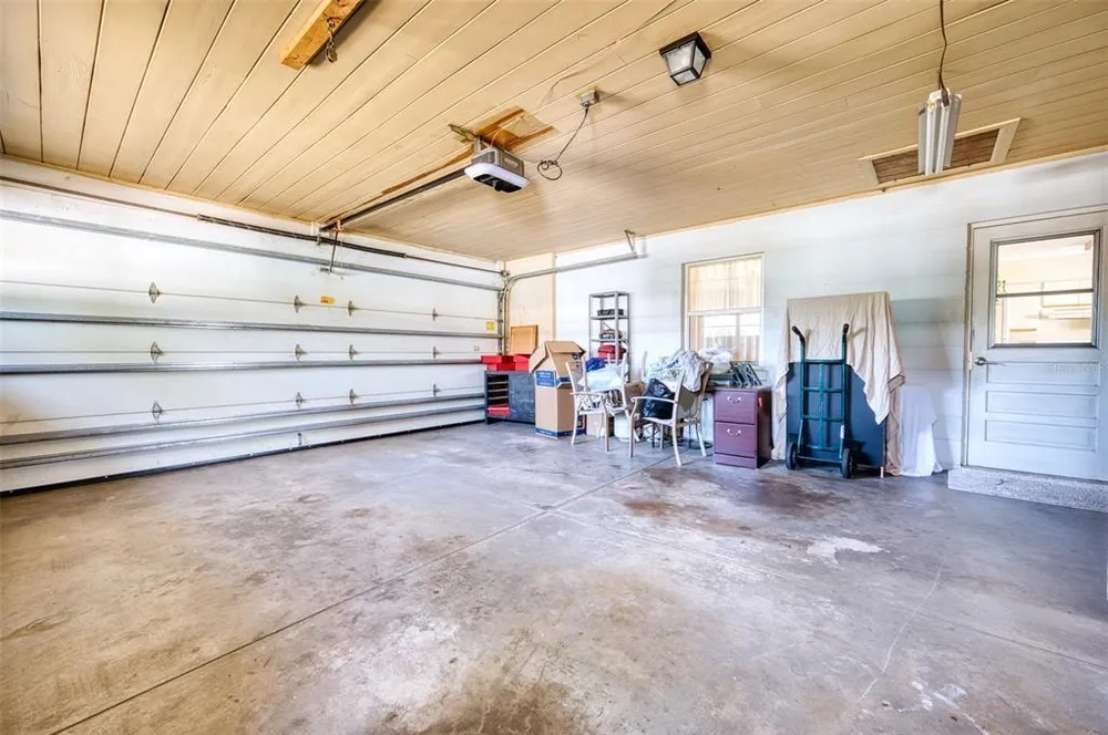 2632 Sunnyside St, Sarasota, FL 34239