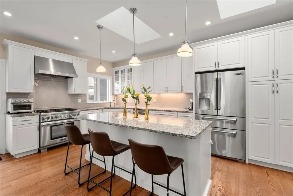 16 Fredette Rd, Newton, MA 02459