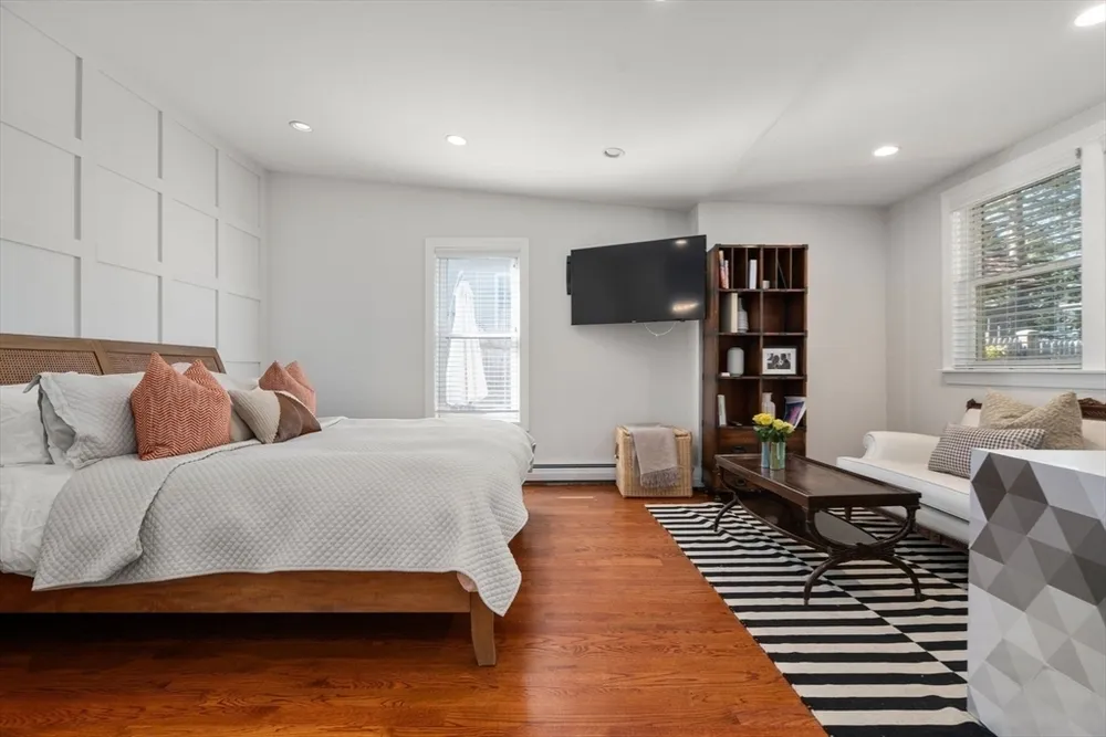 16 Fredette Rd, Newton, MA 02459