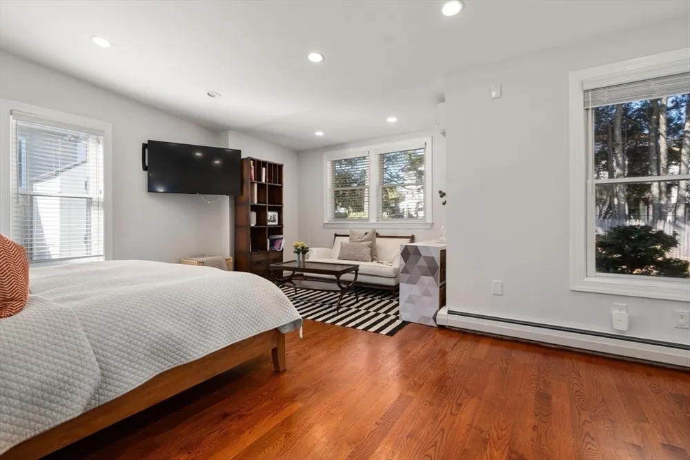 16 Fredette Rd, Newton, MA 02459
