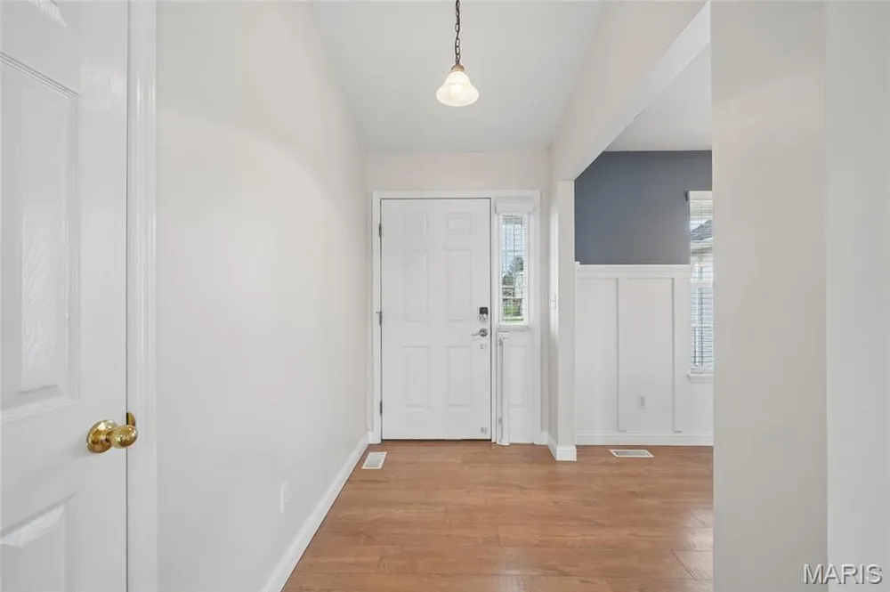 158 Royalwood Place Ct, Lake St Louis, MO 63367