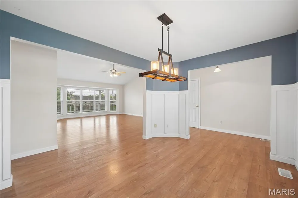 158 Royalwood Place Ct, Lake St Louis, MO 63367