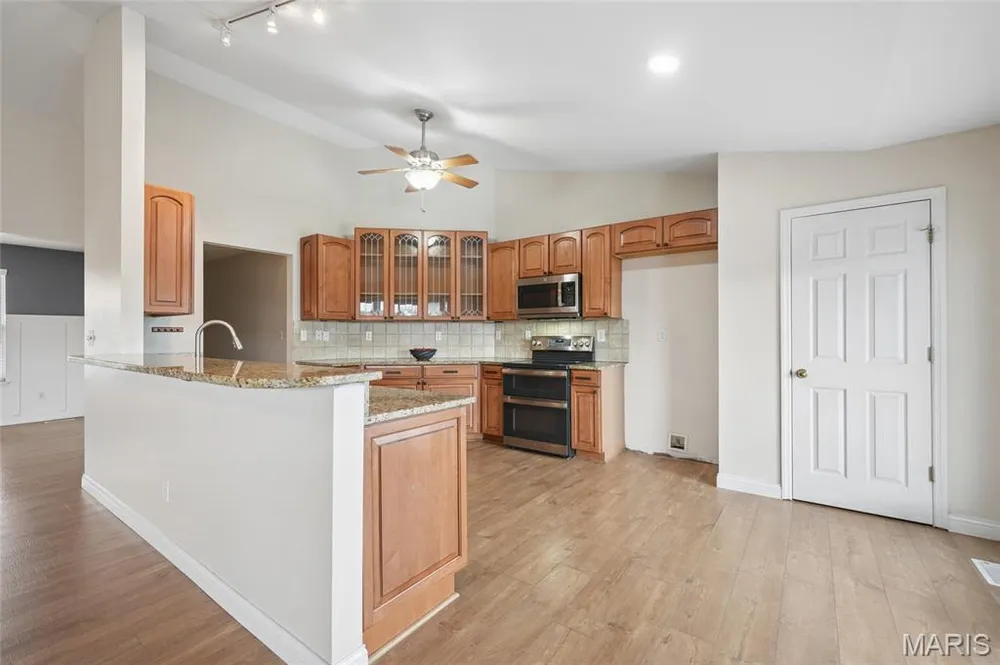 158 Royalwood Place Ct, Lake St Louis, MO 63367