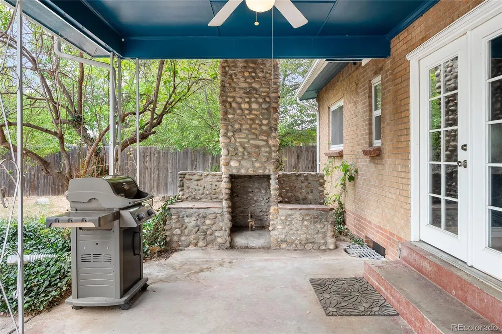 9565 W 52nd Ave, Arvada, CO 80002