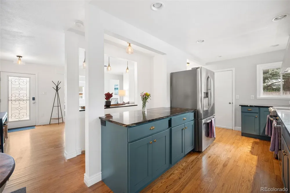 9565 W 52nd Ave, Arvada, CO 80002