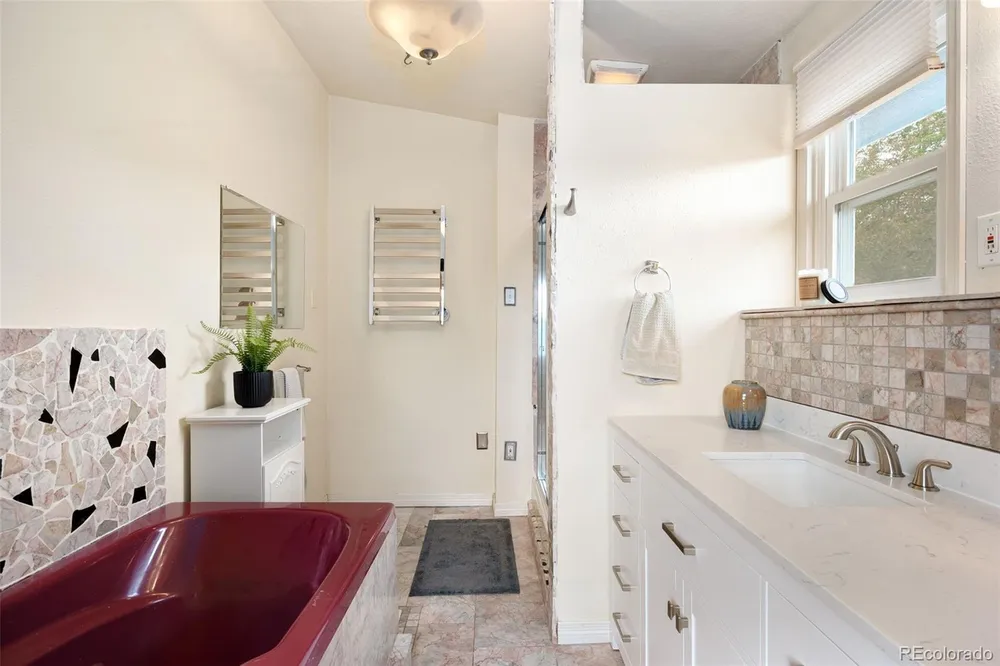 9565 W 52nd Ave, Arvada, CO 80002