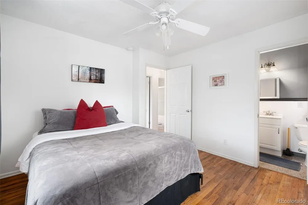 9565 W 52nd Ave, Arvada, CO 80002