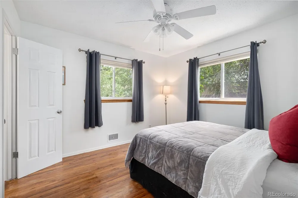 9565 W 52nd Ave, Arvada, CO 80002