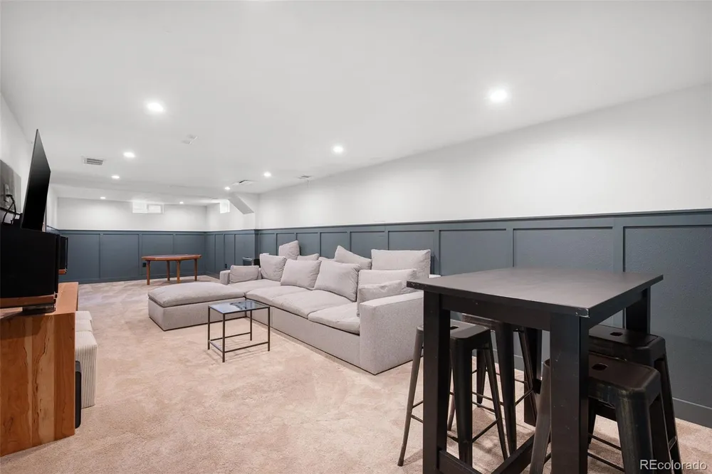 9565 W 52nd Ave, Arvada, CO 80002