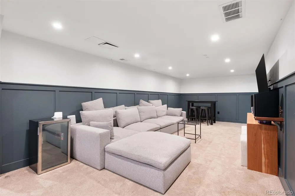 9565 W 52nd Ave, Arvada, CO 80002